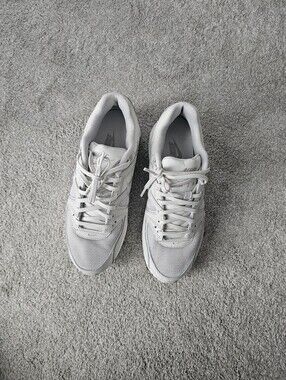 WOMEN'S NIKE AIR MAX Size 8.5